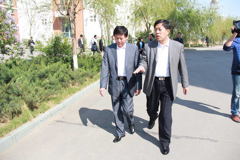 市委书记邢国辉到我校调研指导工作