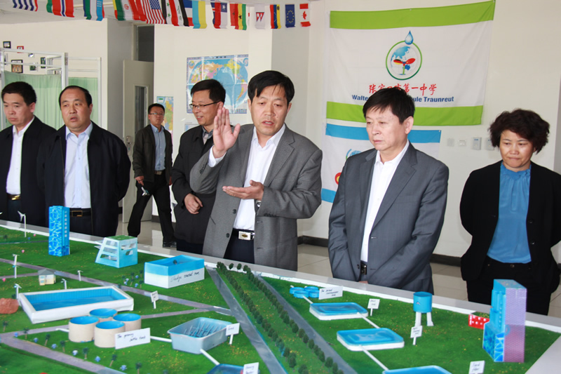 市委常委, 宣传部长赵占华主持座谈会,市委常委,秘书长王江,副市长