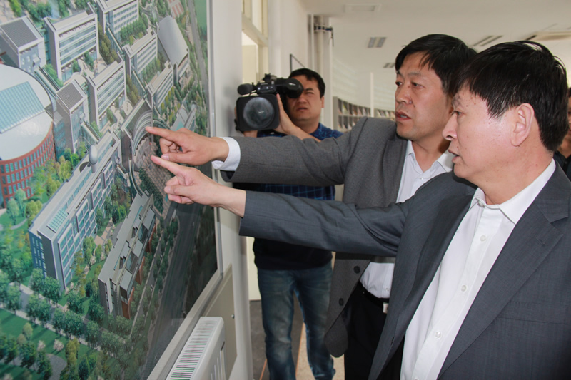 市委书记邢国辉到我校调研指导工作