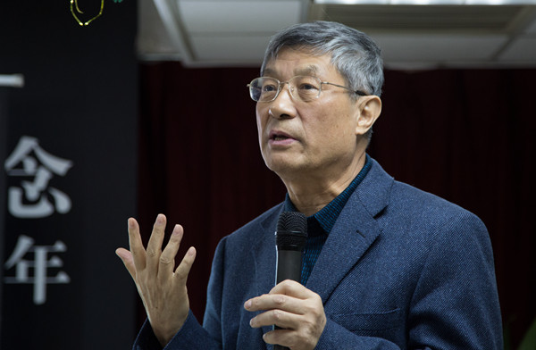 我校杨逸飞同学荣获首届梁衡作文奖